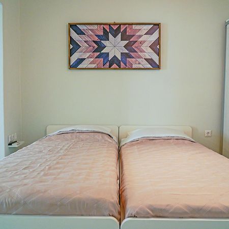 Smyrnis Apartments Эрмуполис Номер фото